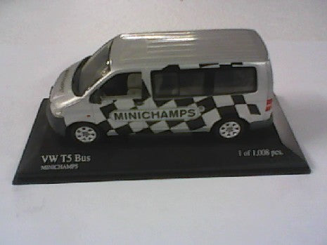 VW T5 BUS MINICHAMPS 2003