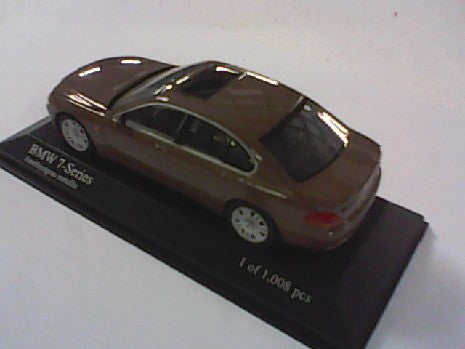 BMW SERIE 7 2001 BRUN