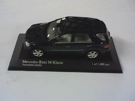 MERCEDES BENZ CLASS M 2005 BLEU METALIC 1/43