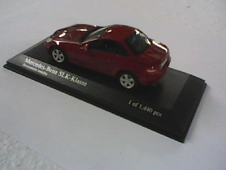 MERCEDES BENZ SLK ROUGE 2004 1/43