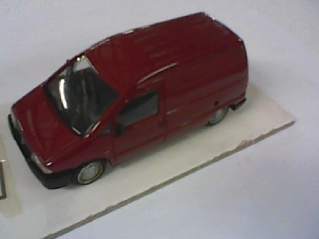 PEUGEOT EXPERT ROUGE 1/43 - Miniature de qualité supérieure