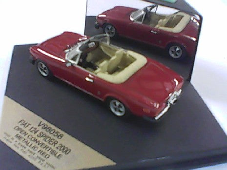 FIAT 2000 SPIDER OPEN ROUGE 1/43