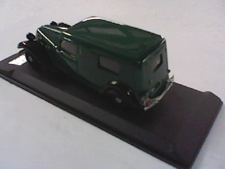CITROEN TRACTION DK - Miniature 1/43 de la célèbre automobile française