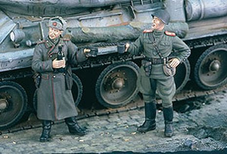 OFFICIERS RUSSES WW2     1/35