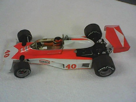 MACLAREN M23  G. VILLENEUVE 77