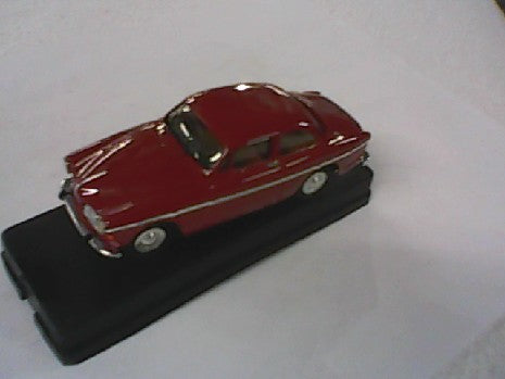 VOLVO AMARON ROUGE 1/43