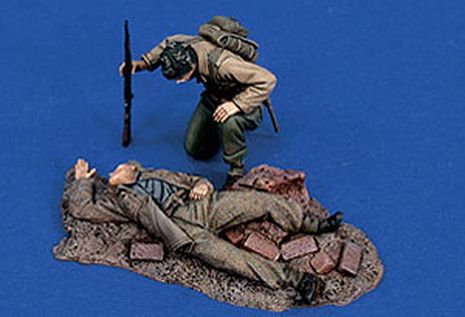 ENNEMI A TERRE  2 Fig.   1/35