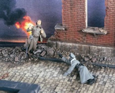 TOUCHE STALINGRAD 2 fig  1/35