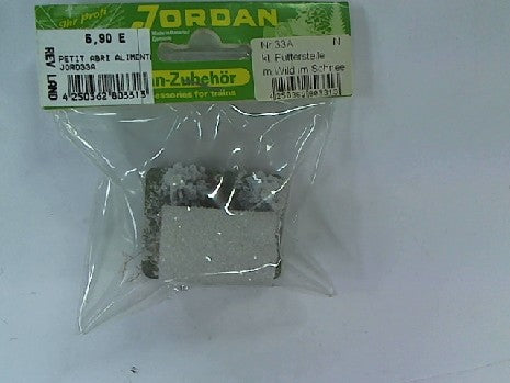 Abri d'alimentation sauvage avec neige - Modèle N