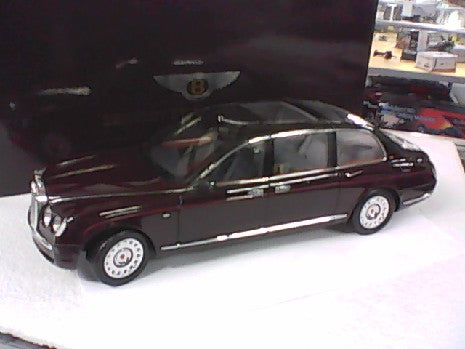 BENTLEY STATE LIMOUSINE 2002 1/18