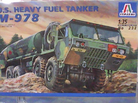 M 978 OSHKOSH FUEL TRUCK