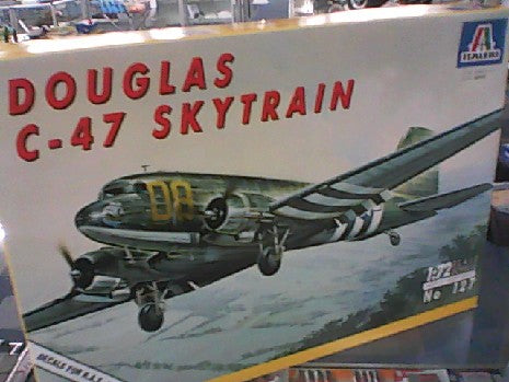 C-47 SKYTRAIN  1/72