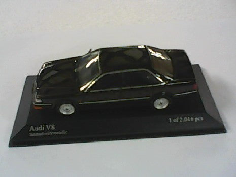 AUDI V8  NOIR MET. '88