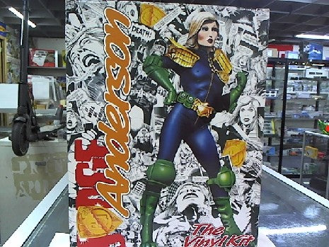 JUDGE ANDERSON 1/6 VINYL KIT - Maquette de personnage détaillée