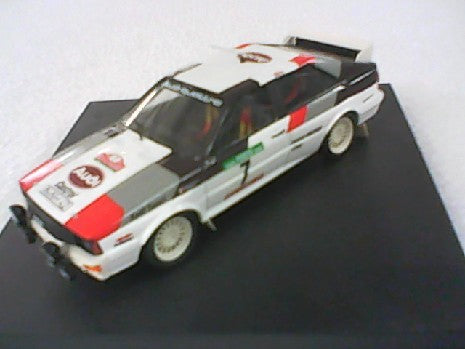 AUDI QUATTRO MOTON/PONS 82