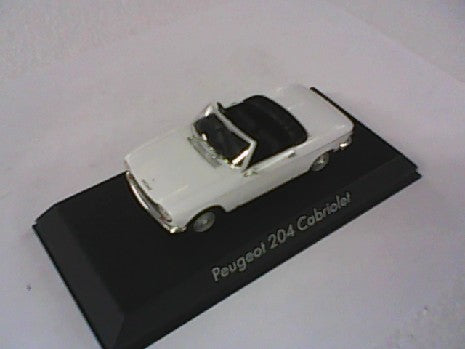 PEUGEOT 204 CABRIOLET 1967 BLANC 1/43