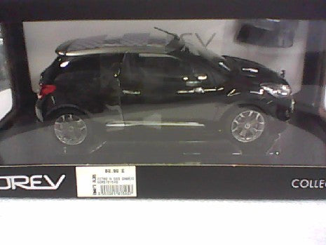 CITRO╦N DS3 CABRIO 2013 - BLACK 1/18