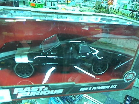 DOM'S PLYMOUTH GTX "FAST AND FURIOUS 8" 1/24