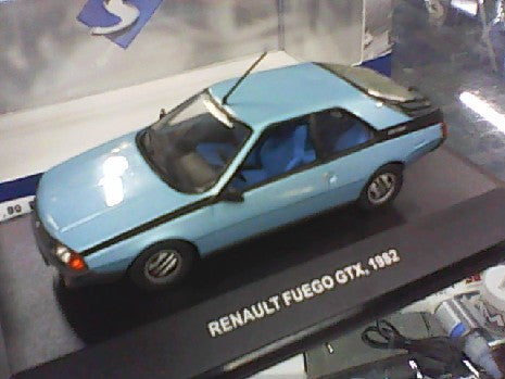 RENAULT FUEGO 1982 BLEUE SAPHIRE 1/43