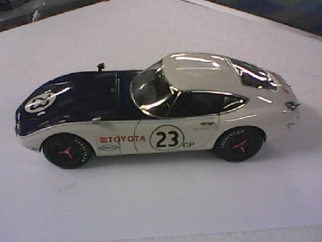 TOYOTA 2000 GT SCCA 196 1/18